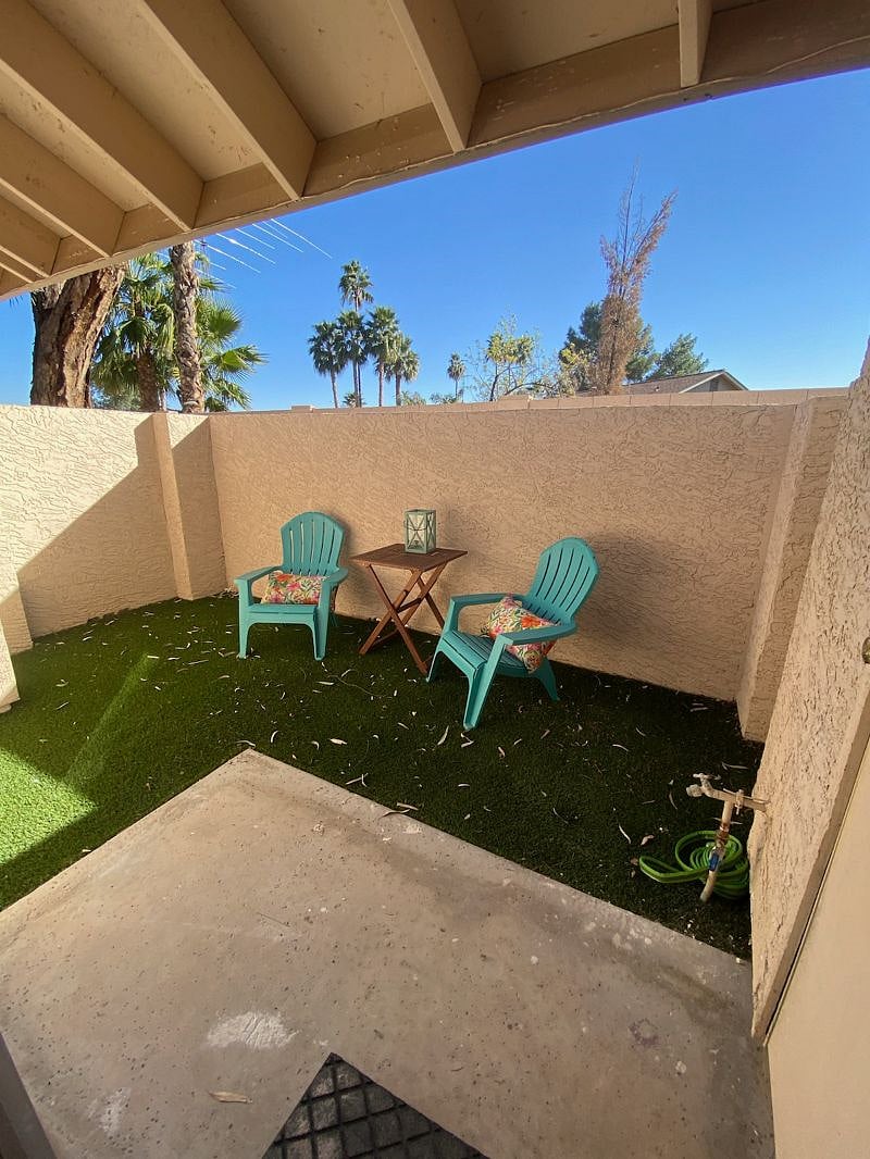 PRIVATE BACK PATIO