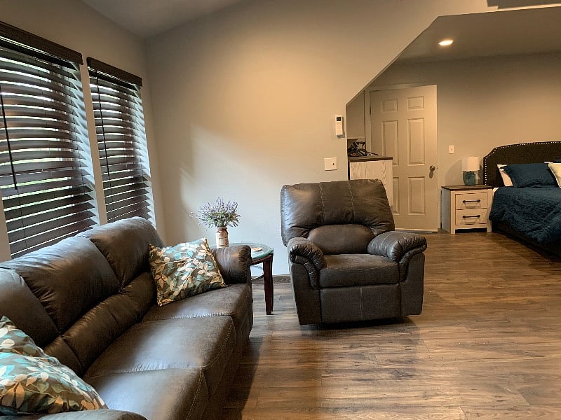 Furnished Finder property 352236_1 photo 1