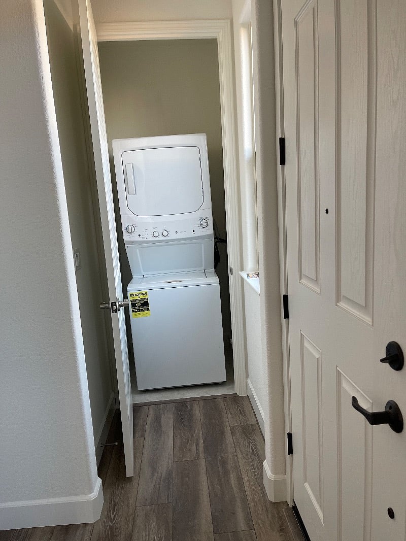 Furnished Finder property 352244_1 photo 18