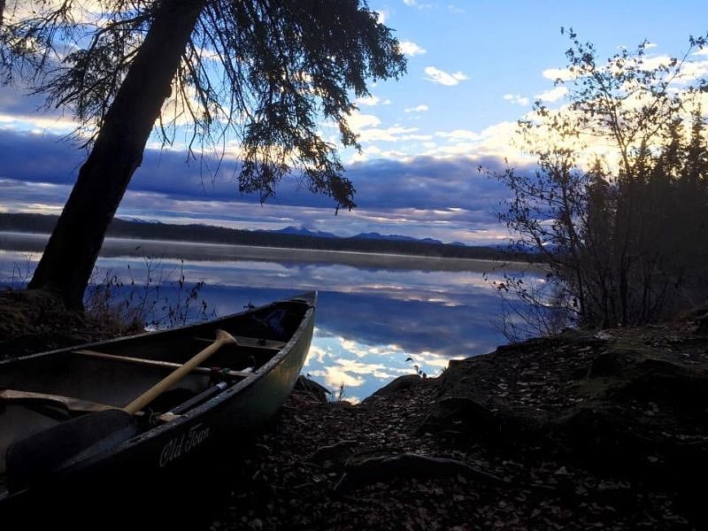 Outdoor enthusiasts will enjoy being close to town and nearby a variety of outdoor recreation opportunities like the scenic Kenai National Wildlife Refuge with hiking trails, public use cabins, wildlife viewing, and canoe trails.