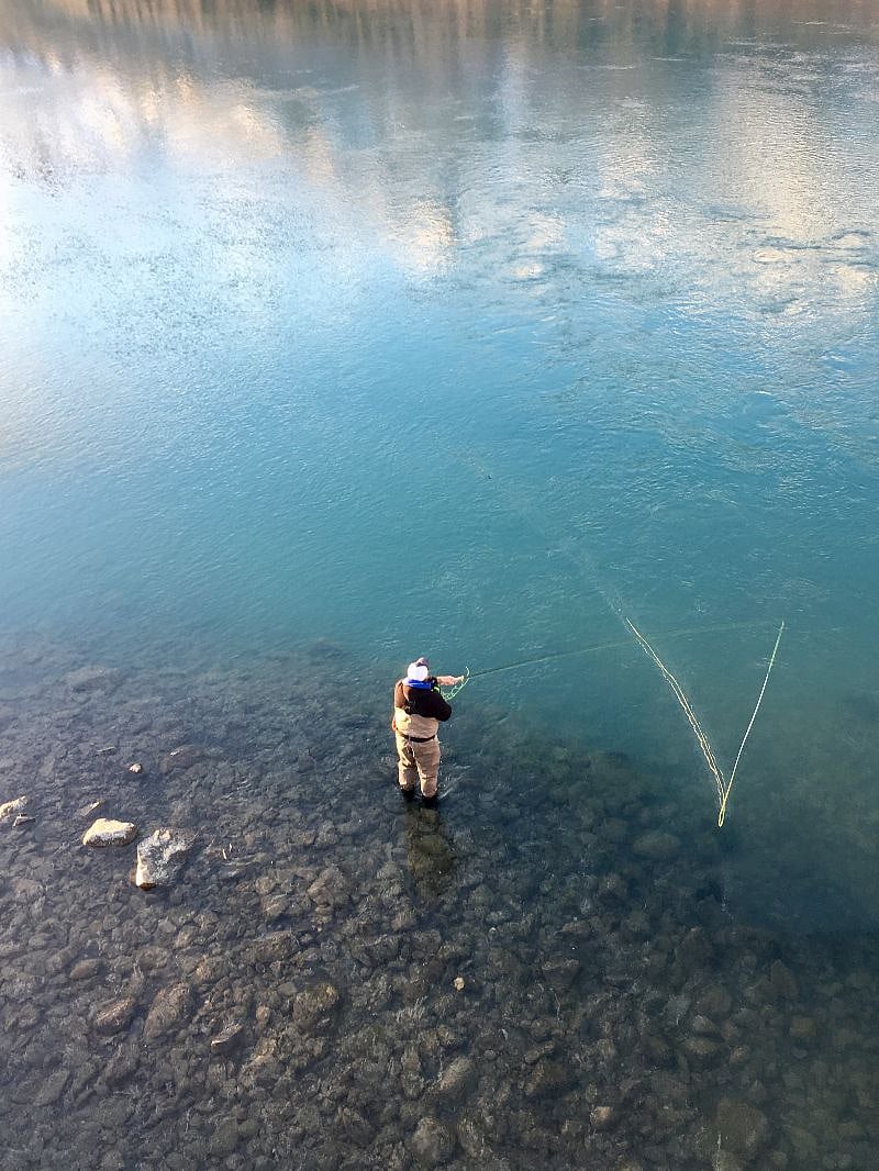 The Fox Den is located within walking distance to a stocked lake and nearby to a variety of angling opportunities like the world famous Kenai River, saltwater fishing on the coast, and hike-in angling options.  