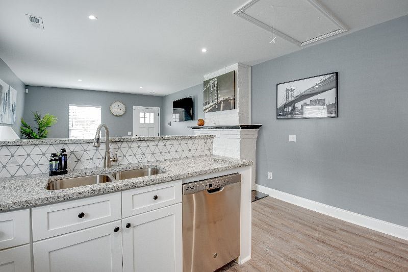Furnished Finder property 352298_1 photo 6