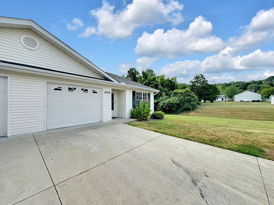 Furnished Finder property 352331_1 photo 28