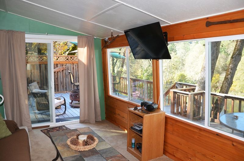 Furnished Finder property 352400_1 photo 4