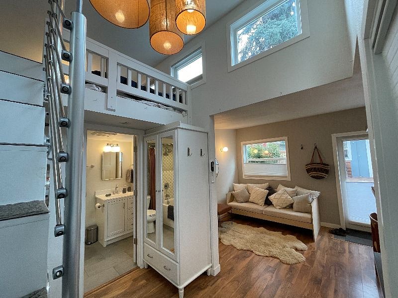 Furnished Finder property 352404_1 photo 9