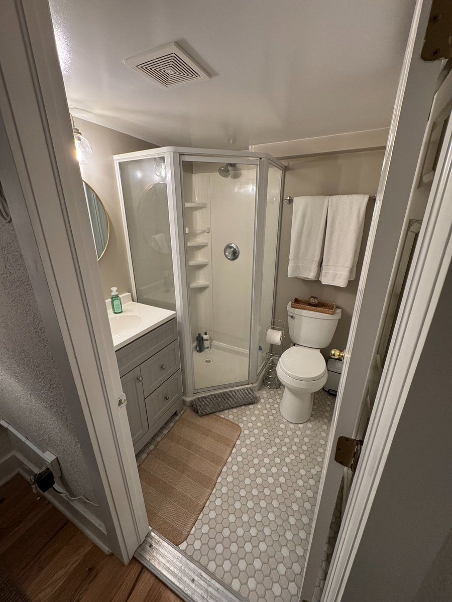 Furnished Finder property 352480_1 photo 16