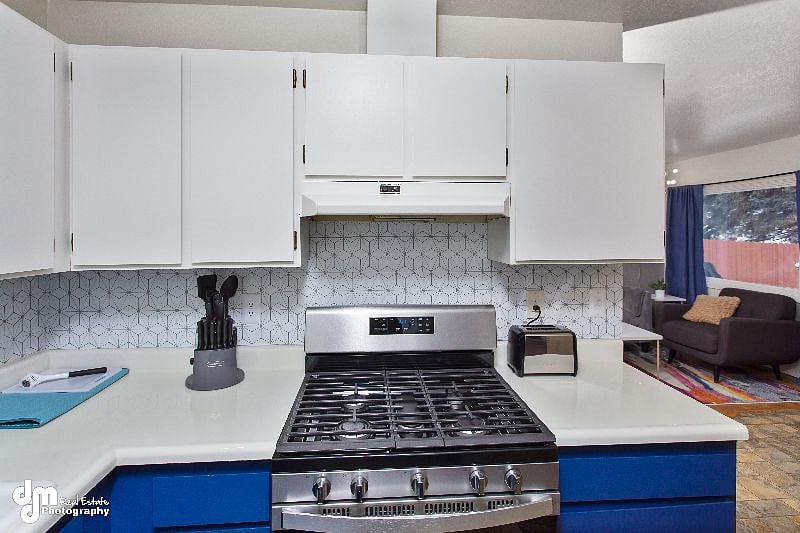 Furnished Finder property 352498_1 photo 16