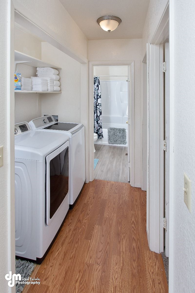 Furnished Finder property 352498_1 photo 25