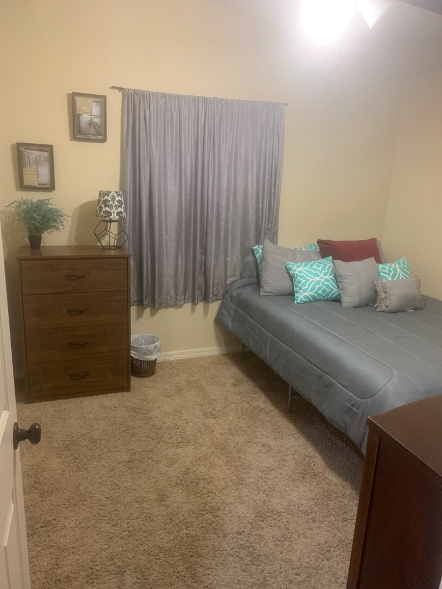Furnished Finder property 352504_1 photo 11