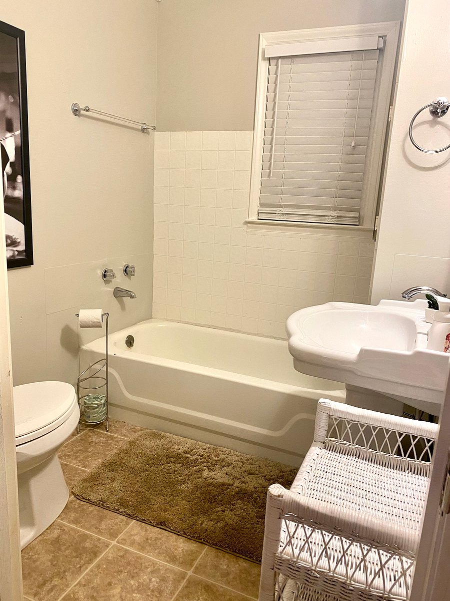 Furnished Finder property 352605_1 photo 4