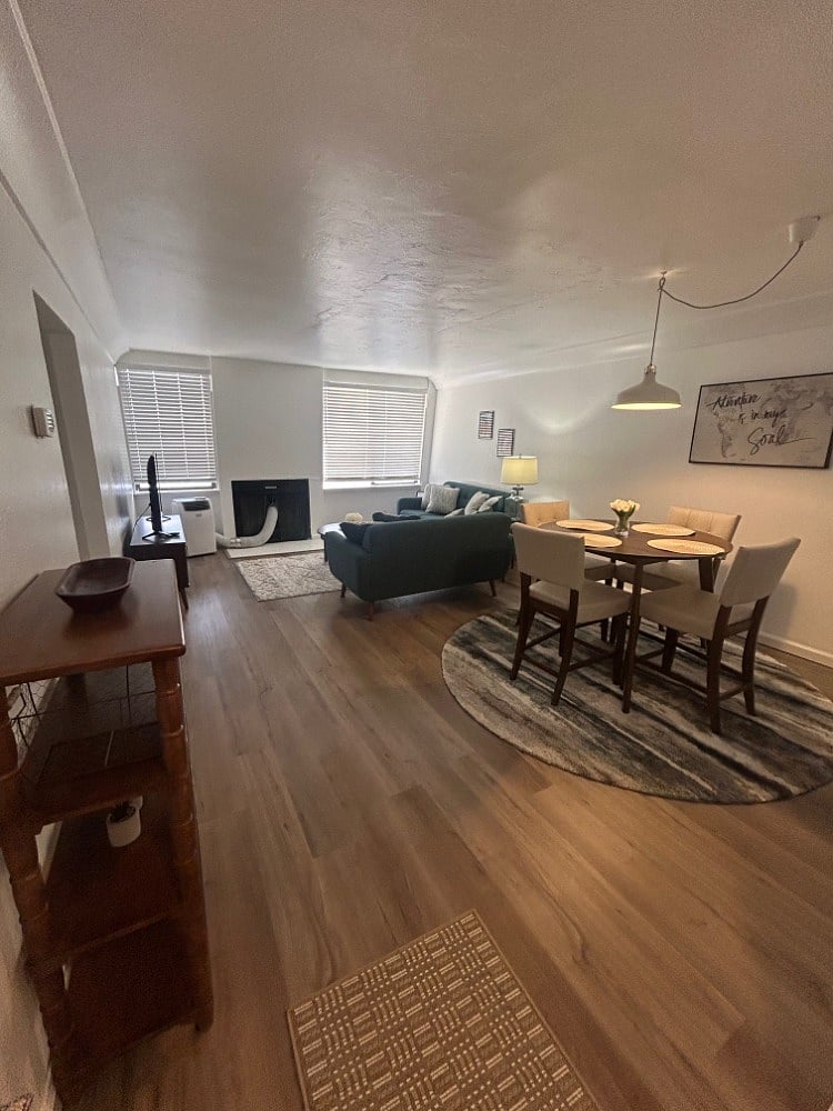 Furnished Finder property 352637_1 photo 2