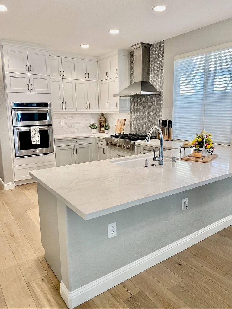 Access to fully-stocked, remodeled kitchen