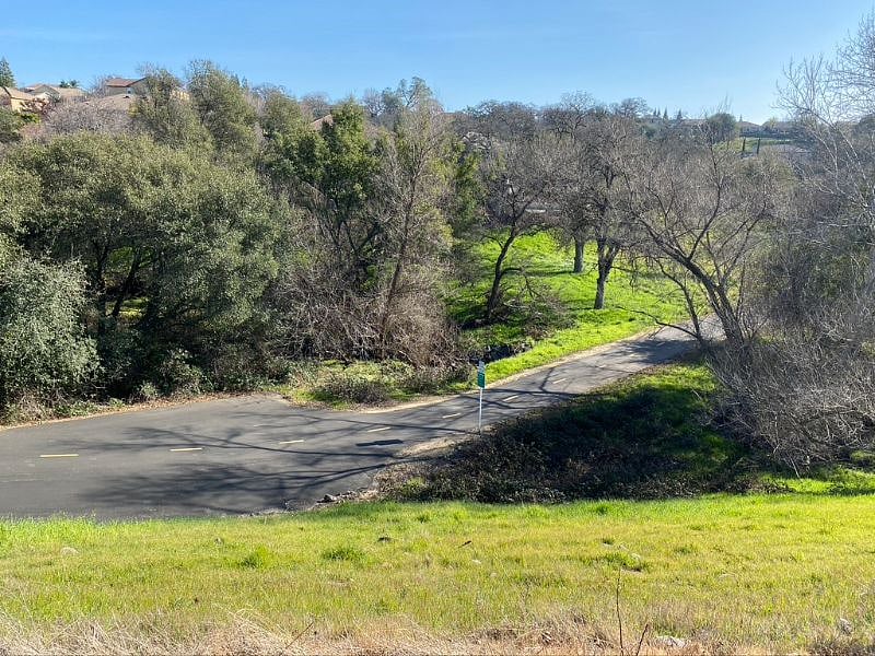 Close to numerous walking/biking trails- False Ravine Trail