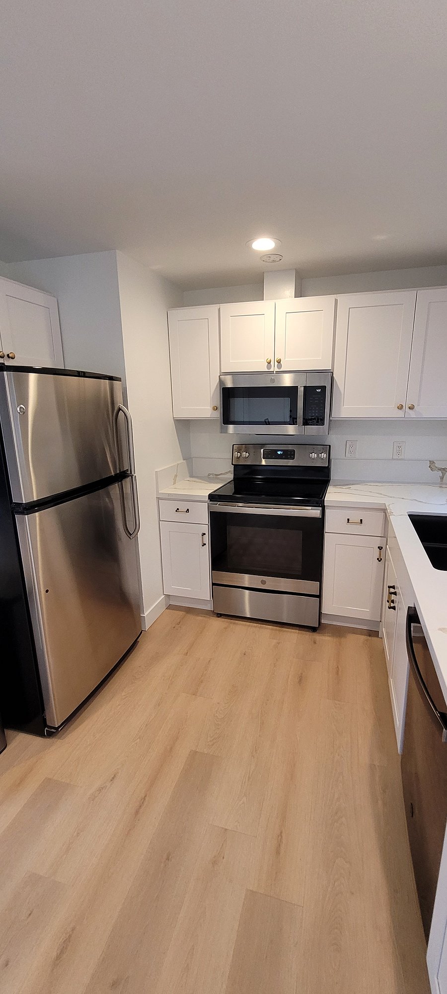 Furnished Finder property 352699_1 photo 3