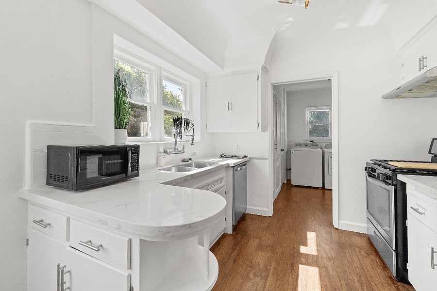 Furnished Finder property 352759_1 photo 9