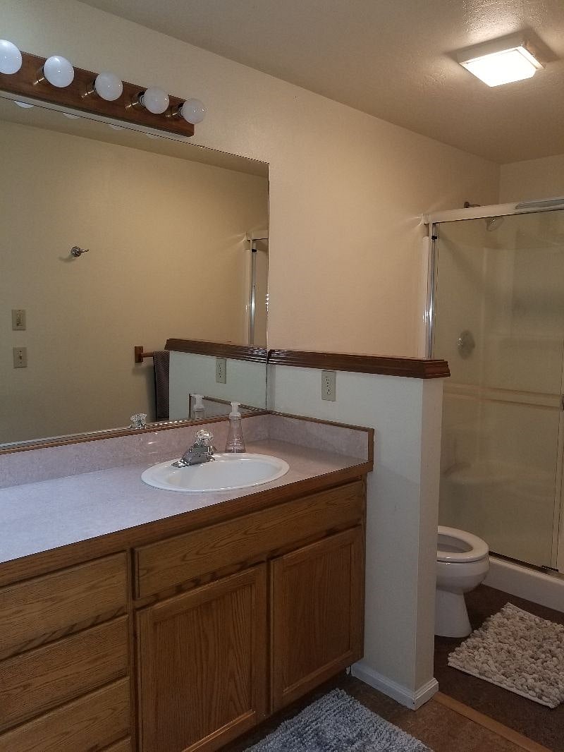 Primary bedroom on suite