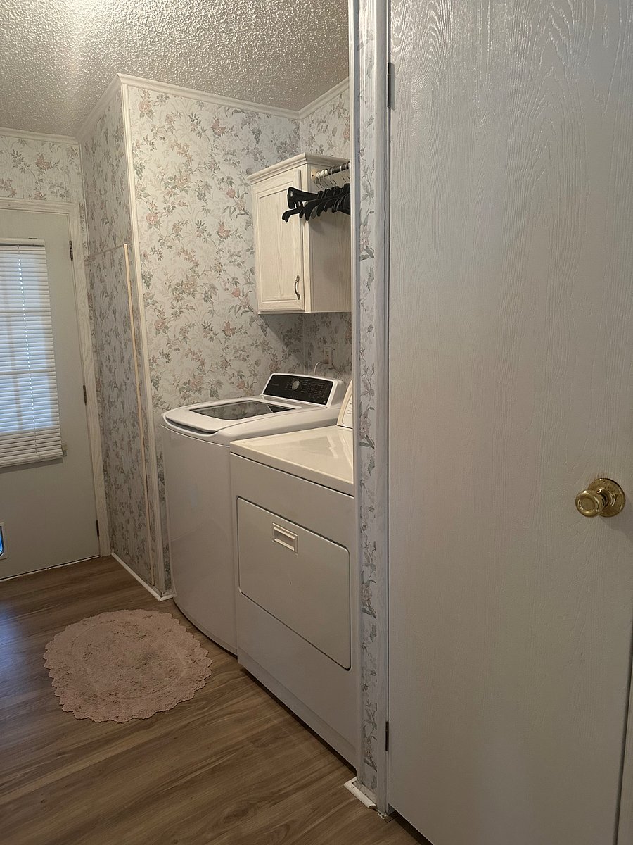 Furnished Finder property 352838_1 photo 27