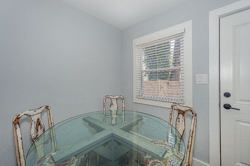Furnished Finder property 352878_1 photo 13