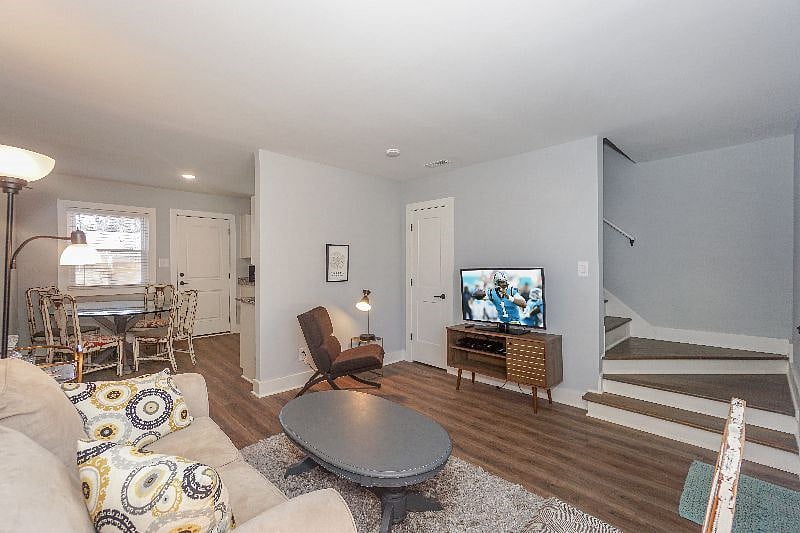 Furnished Finder property 352878_1 photo 11