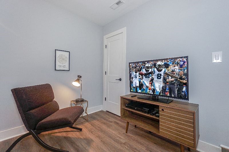 Furnished Finder property 352878_1 photo 10