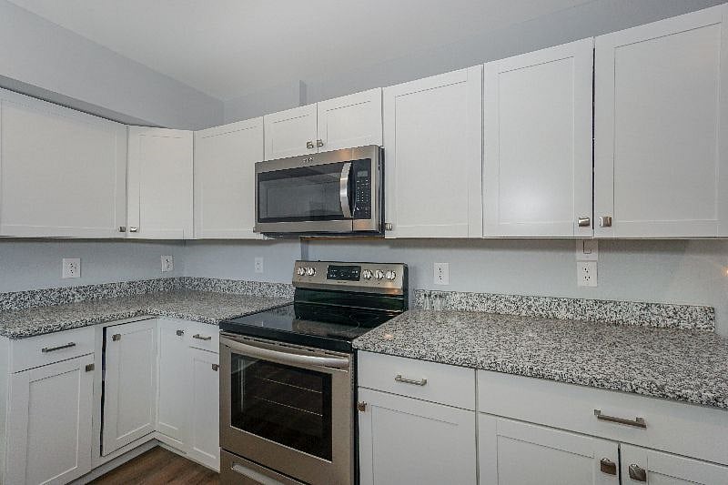 Furnished Finder property 352878_1 photo 16