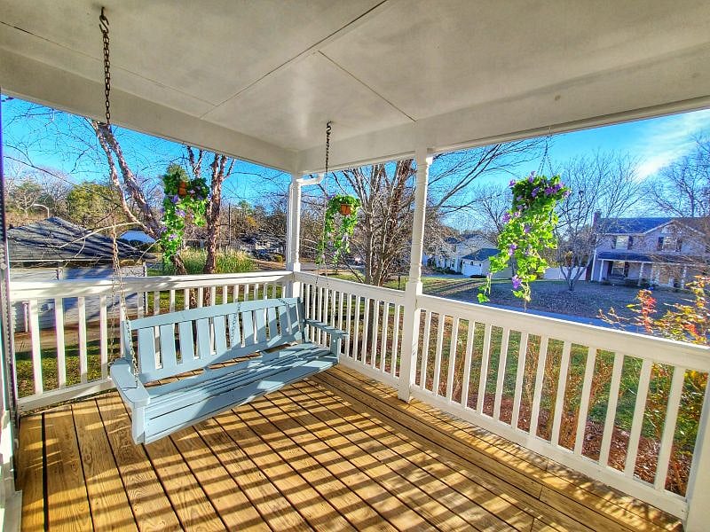 Furnished Finder property 352933_1 photo 3
