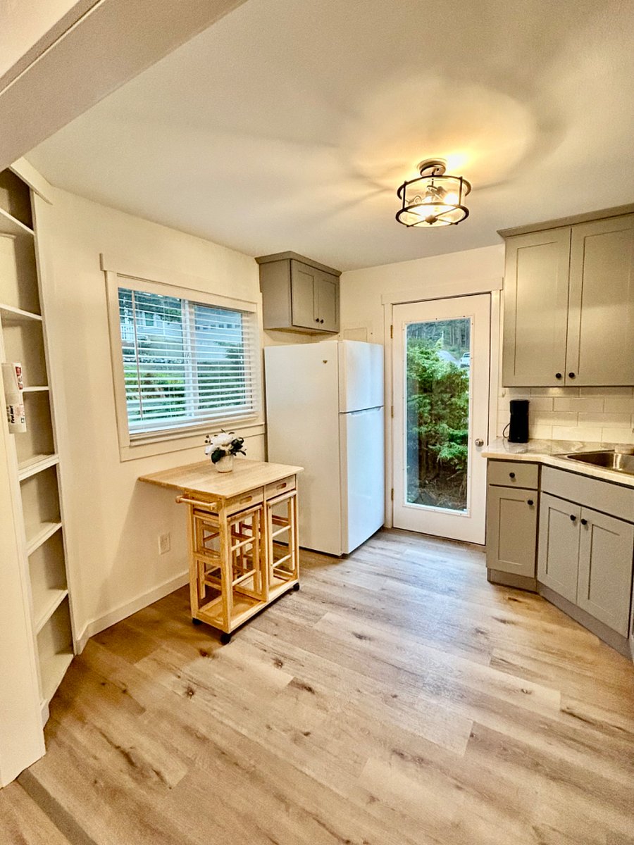 Furnished Finder property 352988_1 photo 3