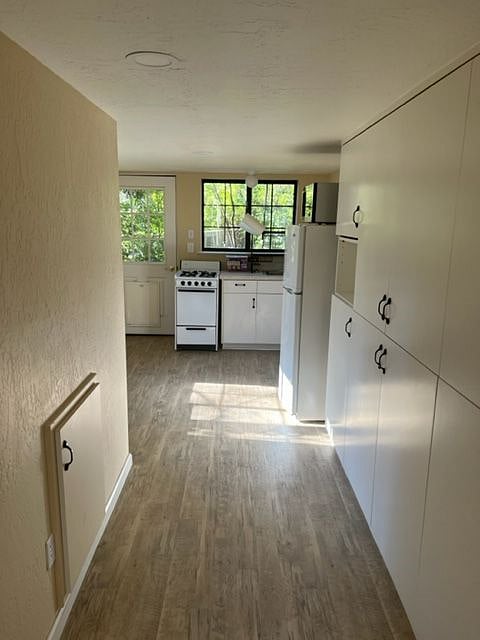 Furnished Finder property 353078_1 photo 22