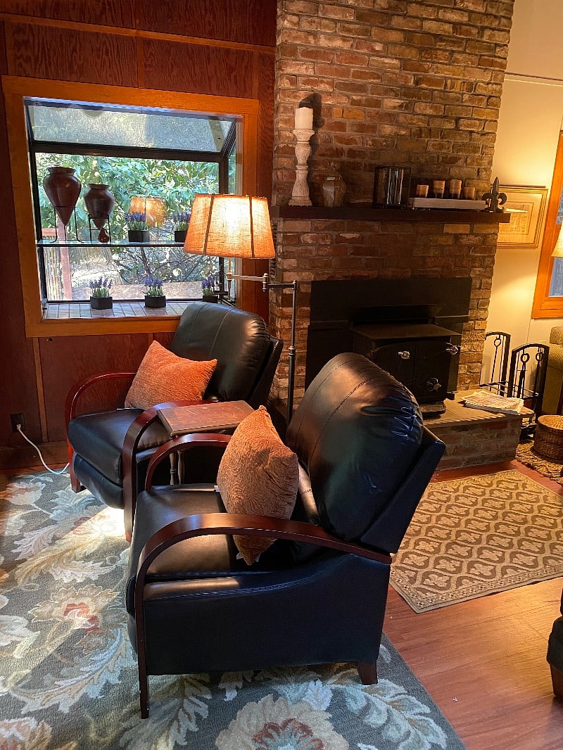 RECLING CHAIRS