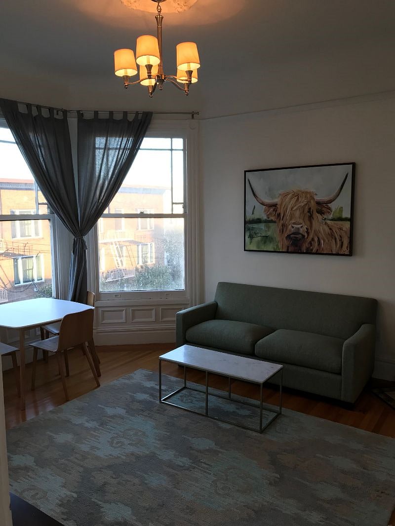 Brand-new comfy couch