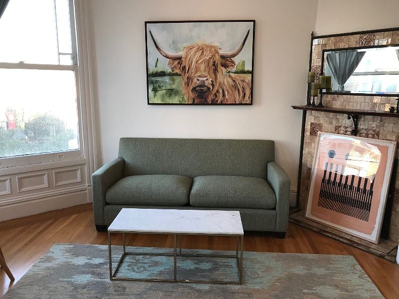 Brand-new comfy couch