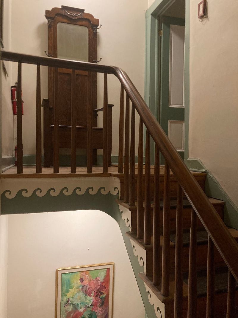 Entrance from hallway.