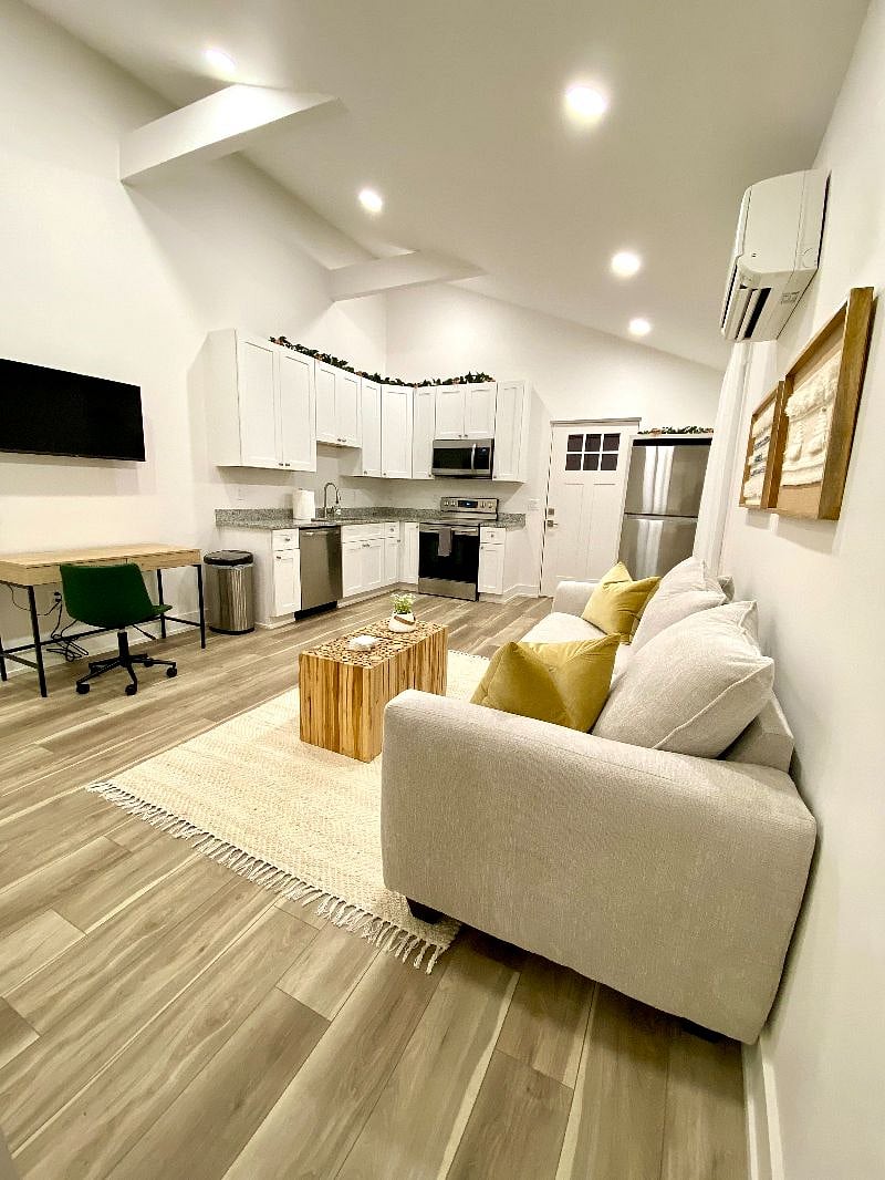 Furnished Finder property 353487_2 photo 3