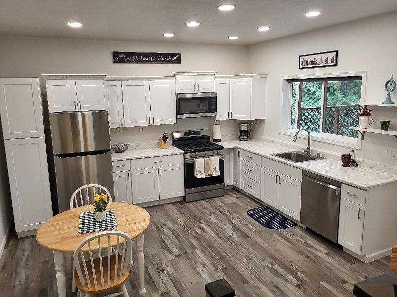 Furnished Finder property 353504_1 photo 17