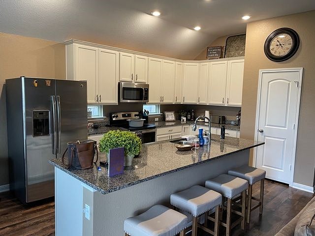 Large Kitchen Island with all the Cooking Items necessary. 