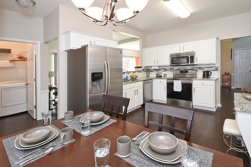 Furnished Finder property 353551_1 photo 10
