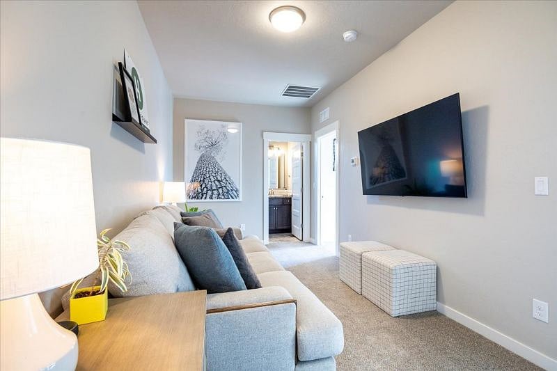 Furnished Finder property 353688_1 photo 13