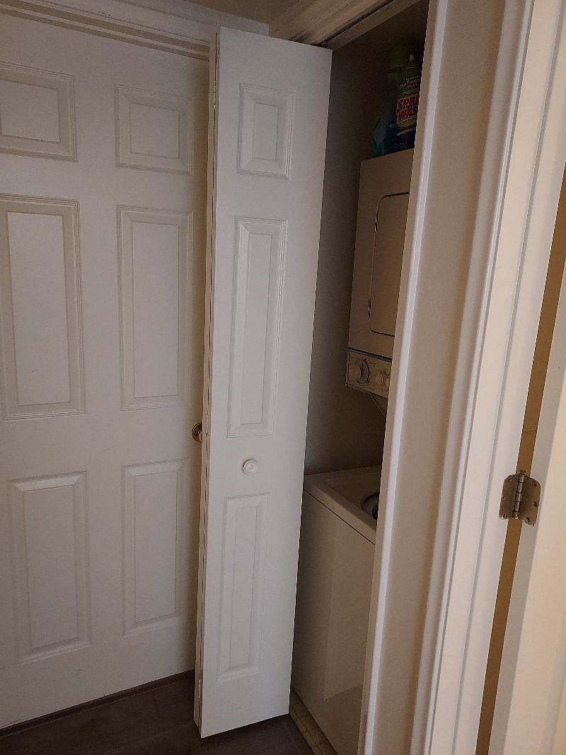 stack washer/dryer