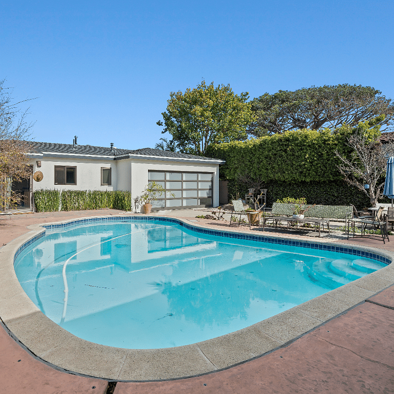 Furnished Finder property 353705_1 photo 14