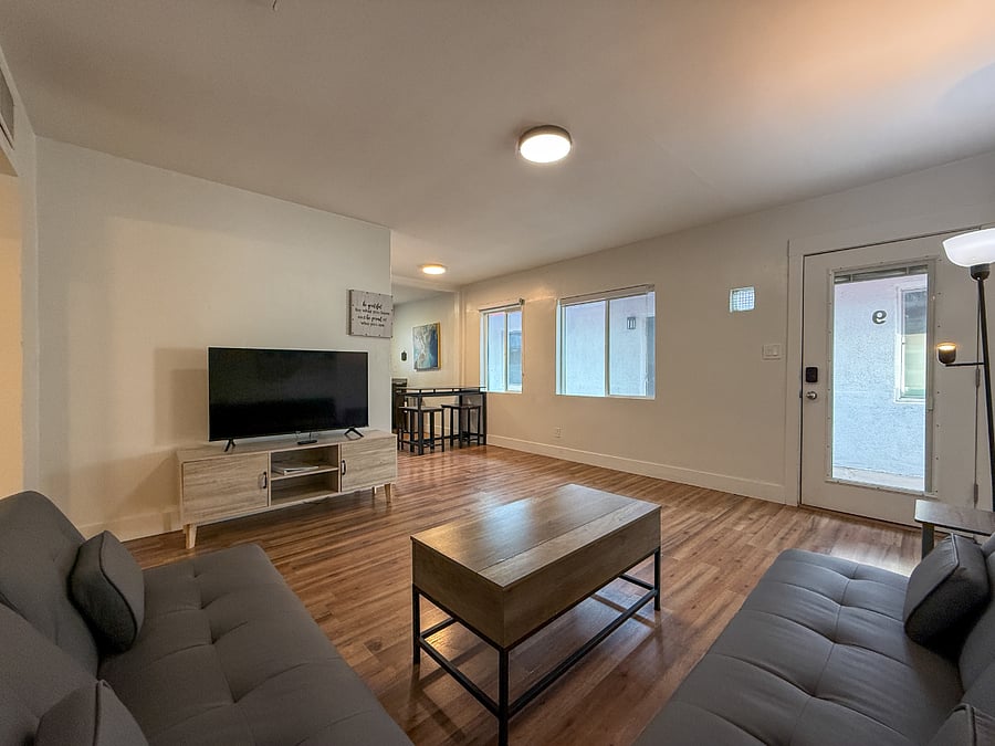 Furnished Finder property 353718_9 photo 3