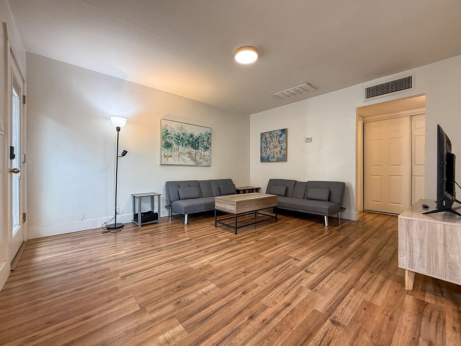 Furnished Finder property 353718_9 photo 6