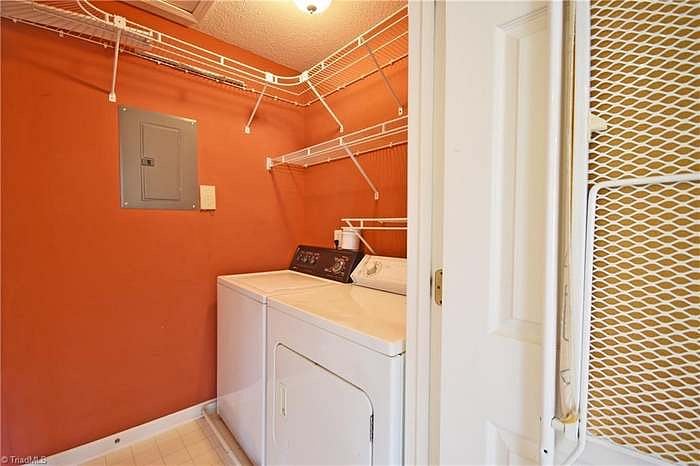 Furnished Finder property 353776_2 photo 13