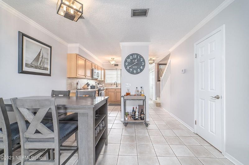Furnished Finder property 353781_1 photo 6