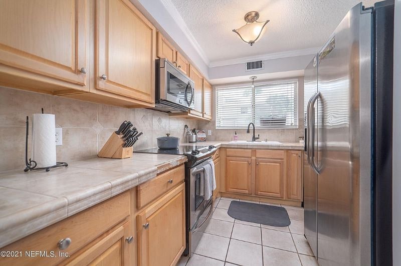 Furnished Finder property 353781_1 photo 8