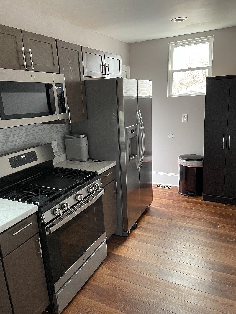 Updated kitchen with ample space for your food.