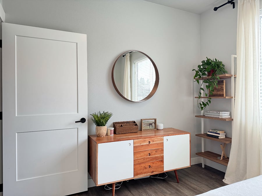 2nd bedroom