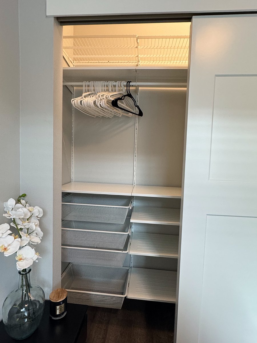 3rd room closet
