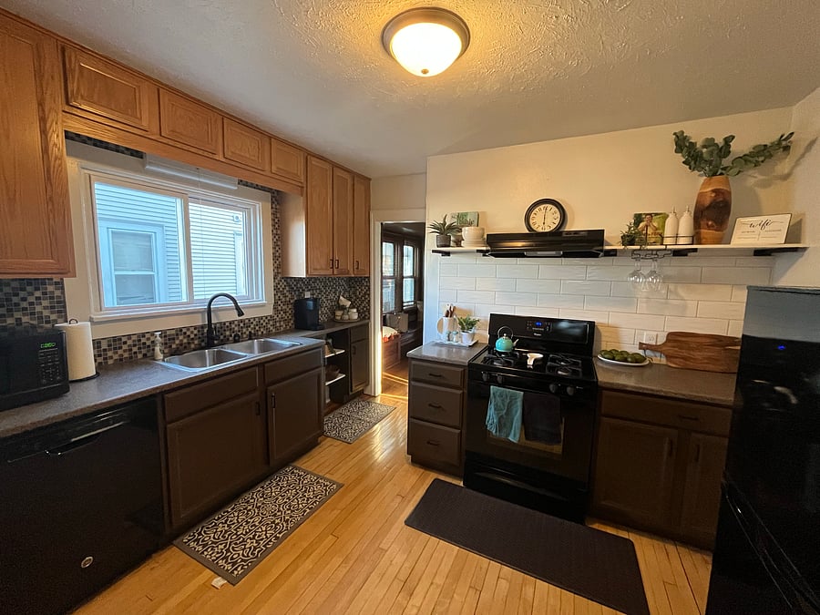 Furnished Finder property 354037_1 photo 8