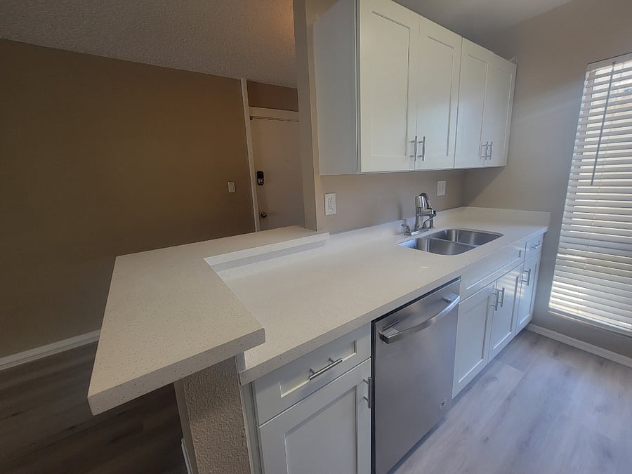 Furnished Finder property 354052_1 photo 6