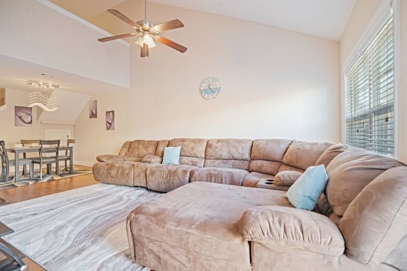 Furnished Finder property 354057_1 photo 8